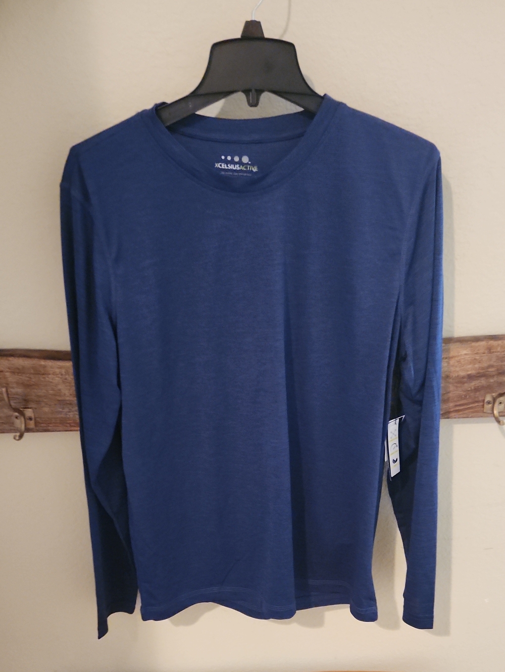 NWT, Men's Long Sleeve Crew - Navy Blue